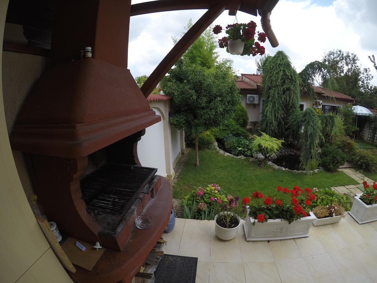 Cristi'S Rooms - Pensiune Oradea Zewnętrze zdjęcie
