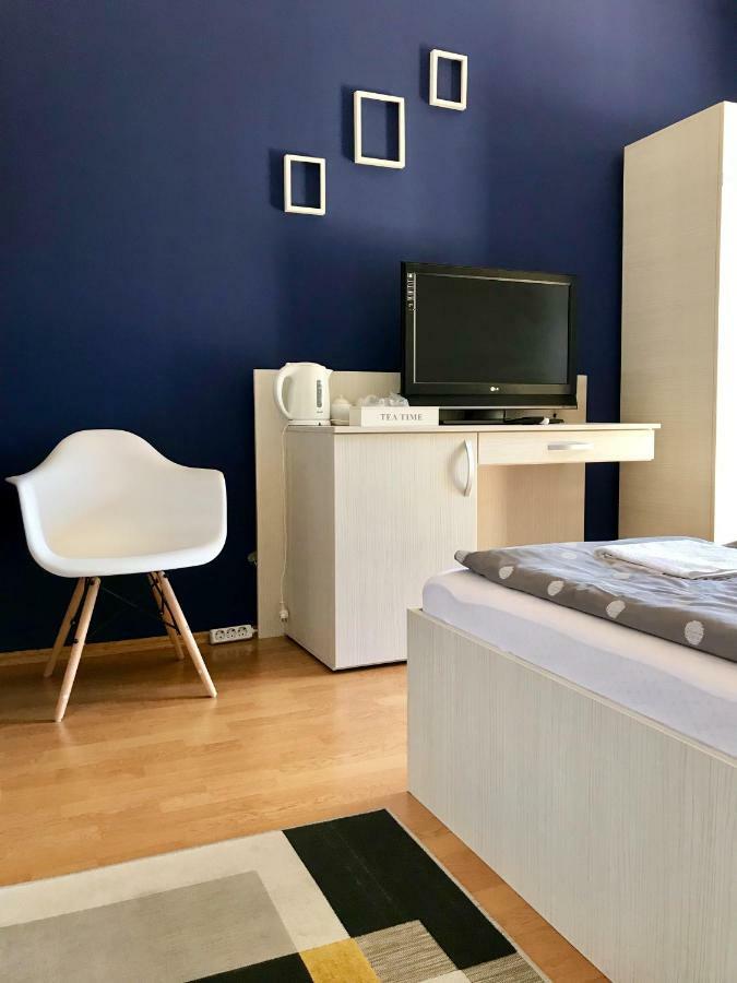 Cristi'S Rooms - Pensiune Oradea Zewnętrze zdjęcie