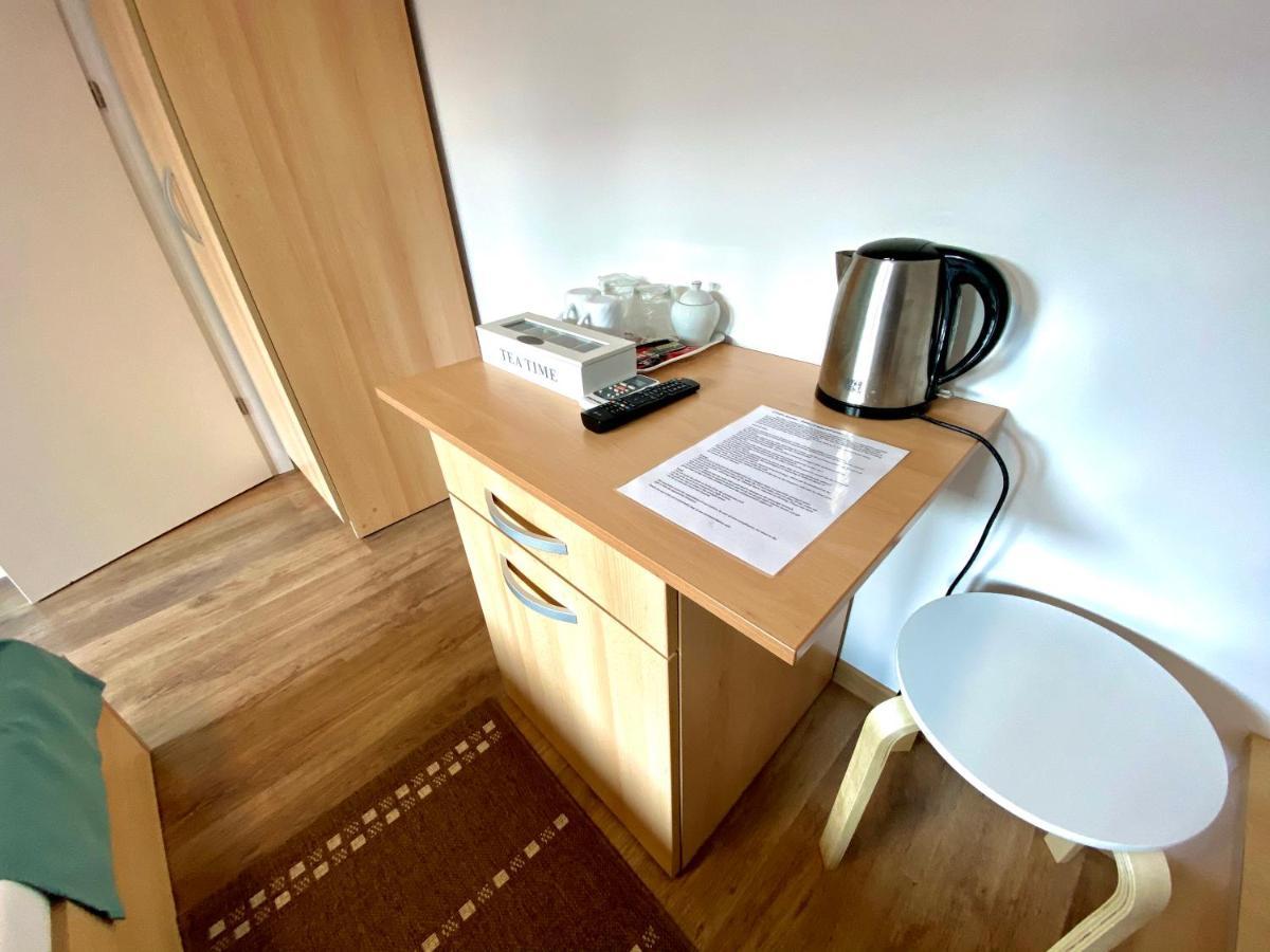 Cristi'S Rooms - Pensiune Oradea Zewnętrze zdjęcie